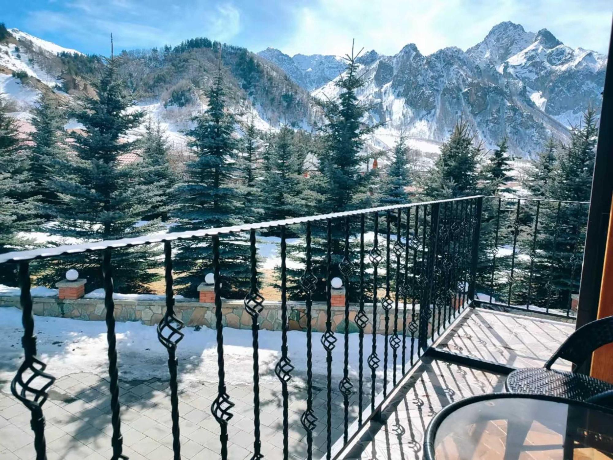 Vardisubani Villa Степанцмінда Екстер'єр фото