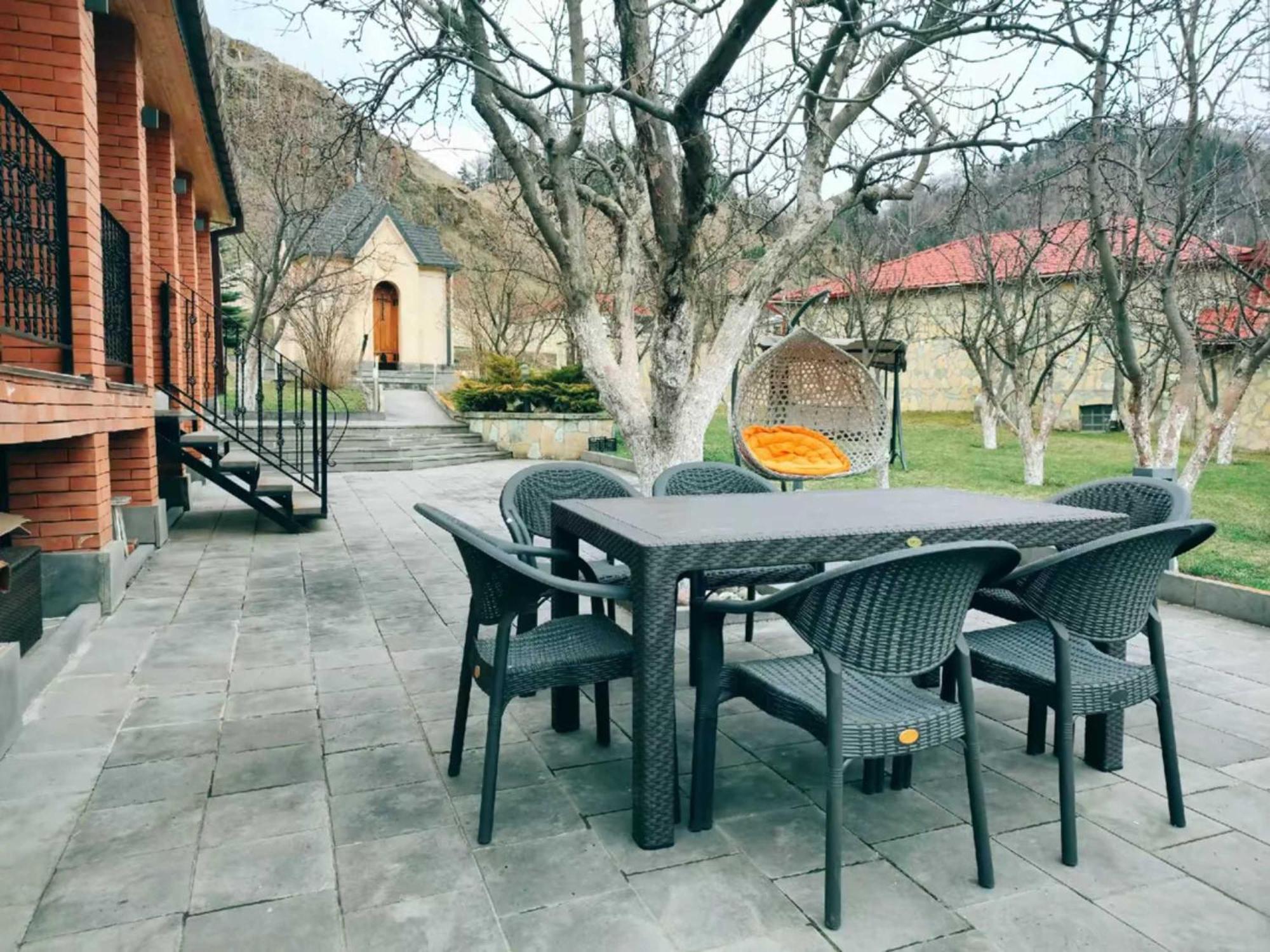 Vardisubani Villa Степанцмінда Екстер'єр фото